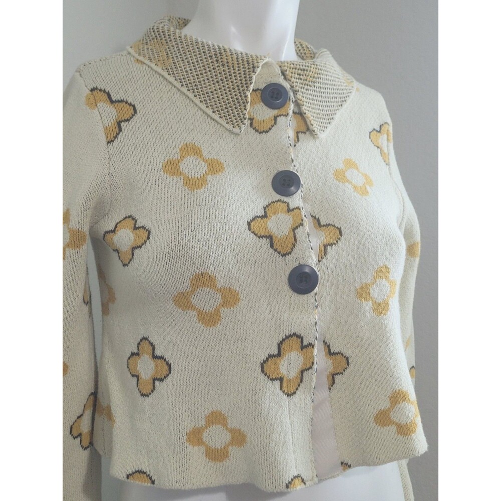 ModCloth Small cardigan sweater knit flower button stretch collar crop short - Picture 5 of 12